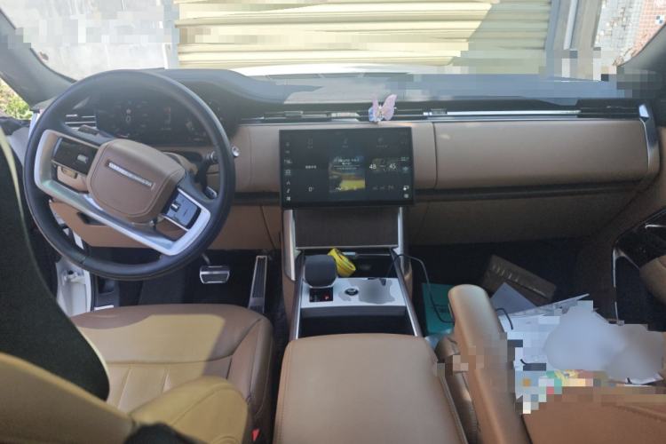 Used Land Rover Range 2023 3.0 L6 360 PS Grand Edition
