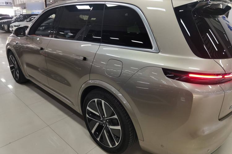 Used Li Auto L8 2024 Ultra Model
