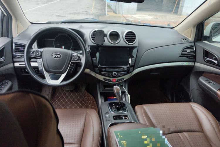 Used BYD S7 2015 2.0T Upgraded Automatic Luxury Version