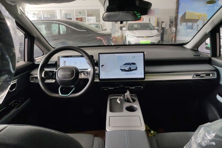 Used AION Y 2023 Younger
