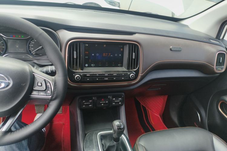 Used GAC Trumpchi GS3 2017 150N Manual Elite Edition Center Console