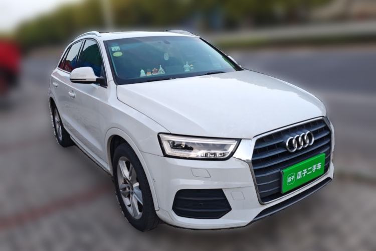 Used Audi Q3 2017 35 TFSI Style Edition Front Right 45 Deg