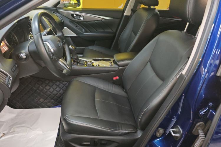 Used Infiniti Q50L 2018 2.0T Enjoyment Version China VI Standard