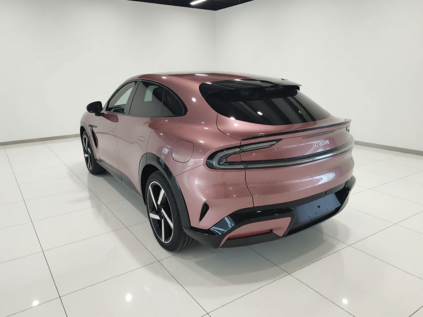 Xiaomi Auto YU7 2025 Ultra-Long Range High-Performance All-Wheel-Drive Max Edition — снимка 4