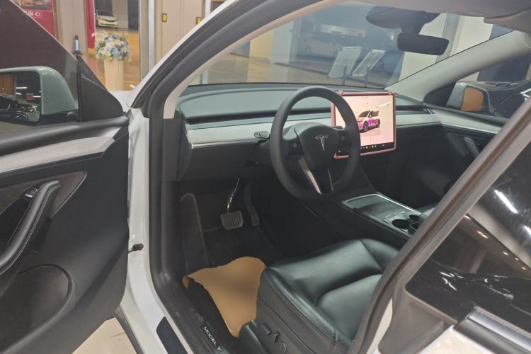 Used Tesla Model Y 2024 Rear-Wheel-Drive Version