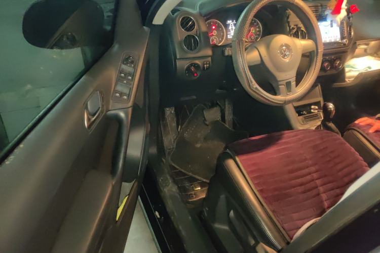 Used Volkswagen Tiguan 2015 1.8TSI Automatic Two-Wheel Drive Trend Edition Driver Seat