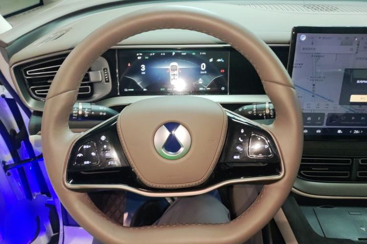 Used Denza D9 2022 DM-i 970 Four-Wheel Drive Prestige Model Steering Wheel