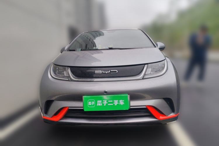 Used BYD Dolphin 2021 405 km Fashion Edition Front