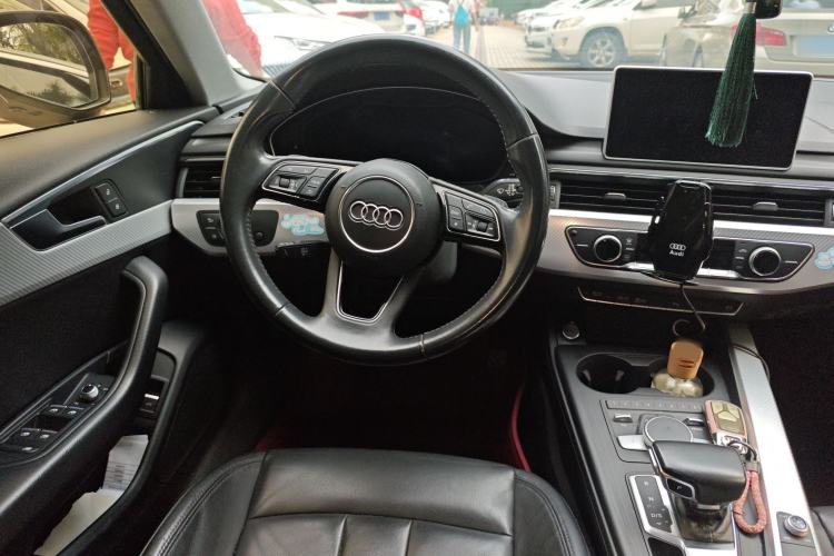 Used Audi A4L 2018 30th Anniversary Edition 40 TFSI Fashion Model