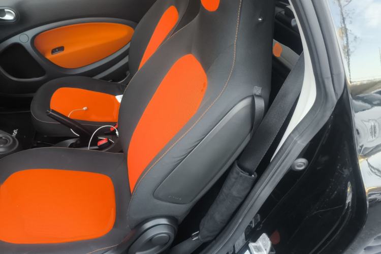 Used smart fortwo 2015 1.0L 52 kW Hardtop Passion Edition