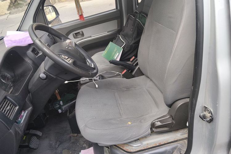 Used Wuling Rongguang EV 2020 Basic Version 7-Seater 300 km
