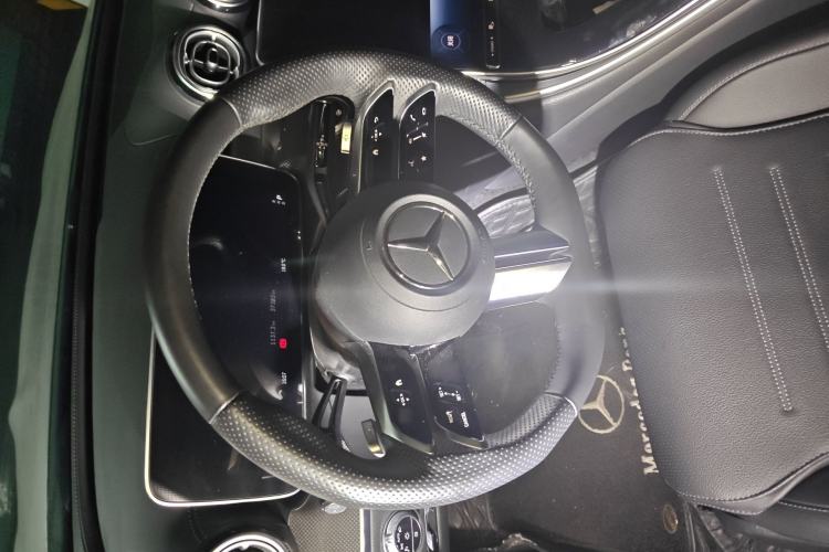 Used Mercedes-Benz C-Class 2023 C 260 L Bright Night Sports Edition Steering Wheel