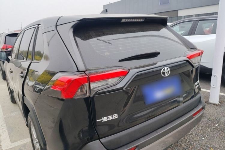 Used Toyota RAV4 2021 2.0L CVT 4x4 Style PLUS Edition Rear Left 45 Deg