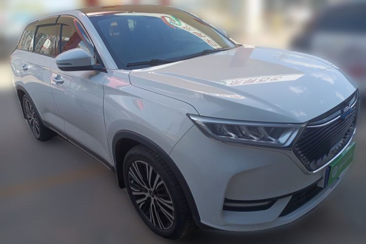 Used CHANGAN OSHAN X7 2020 1.5T Automatic Luxury Version Front Right 45 Deg