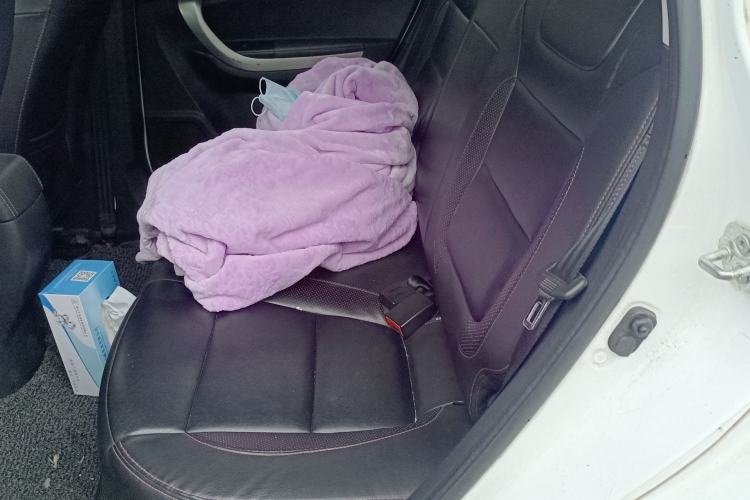 Used CHANGAN CS35 2014 1.6L Automatic Luxury Navigation Model China IV Standard Left Rear Seat