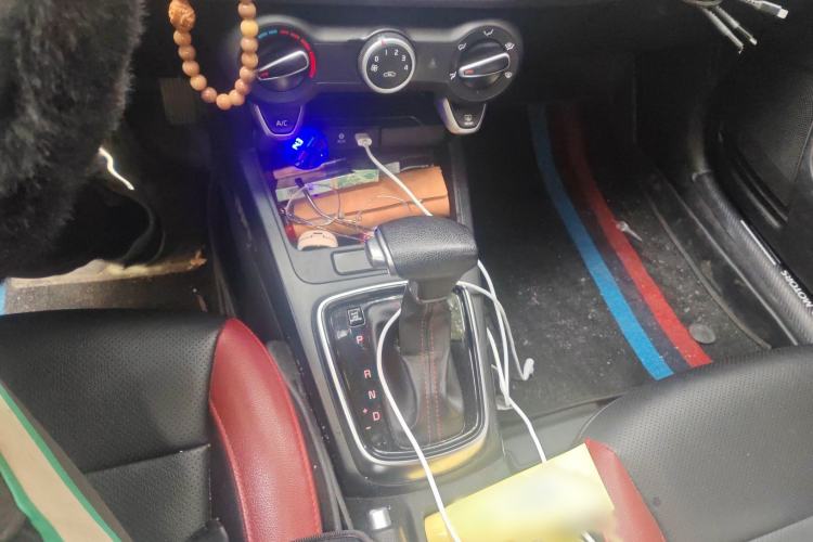 Used Kia KX Cross 2017 1.4L AT GLS