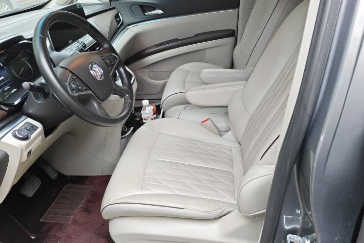 Used Buick GL8 2021 Land Cruiser Executive Class 652T Smart Luxury Model Left Front Seat