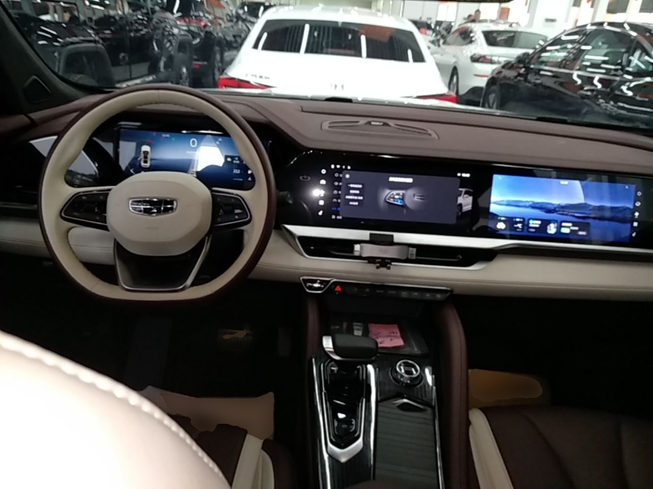 Geely Auto Monjaro L 2021 2.0TD DCT EVO Two-Wheel Drive Prestige Version — снимка 12