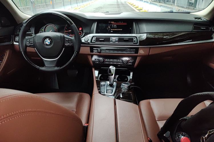 Used BMW 5 Series 2017 528Li Leading Model
