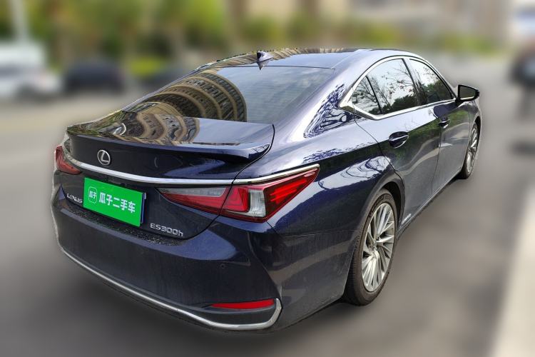 Used Lexus ES 2018 300h Executive Version China V Standard
