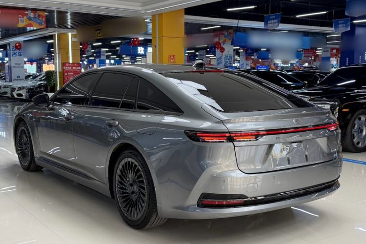 Used Toyota Crown 2024 2.5L Ultimate Edition