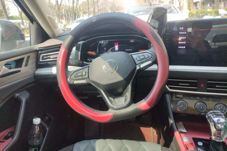 Used Volkswagen Sagitar 2025 Revised Version 2 300TSI DSG Excellence Edition
