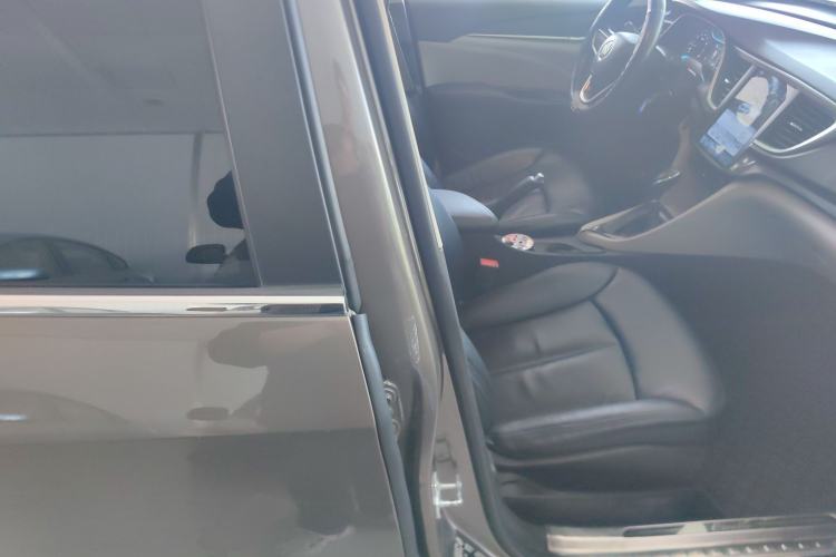 Used Buick GT 2017 15N Automatic Elite Version
