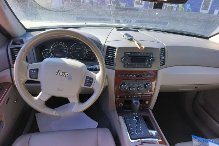 Used Jeep Grand Cherokee 2007 5.7L
