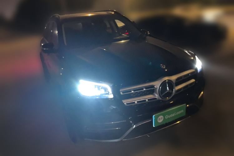 Used Mercedes-Benz GLS 2023 GLS 450 4MATIC Stylish Model Front Right 45 Deg