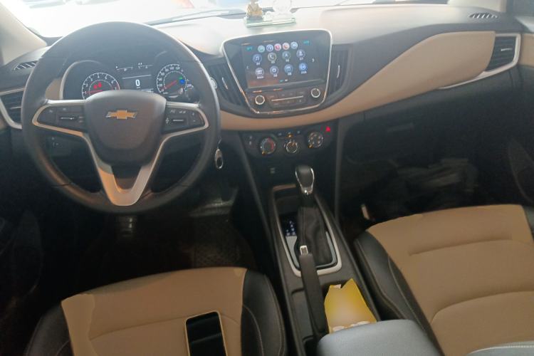 Used Chevrolet Monza 2020 320 Automatic Enjoyment Edition Center Console