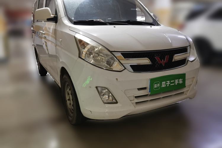 Used Wuling Rongguang V 2015 1.5L Standard Version Front Right 45 Deg