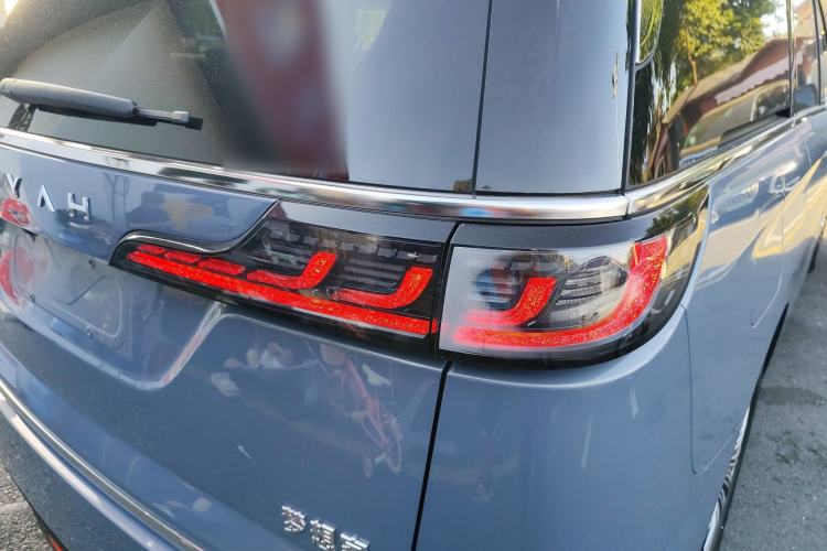 Used VOYAH Dream 2022 0-Emission Edition Dream+ Smart Range Package – 605 km