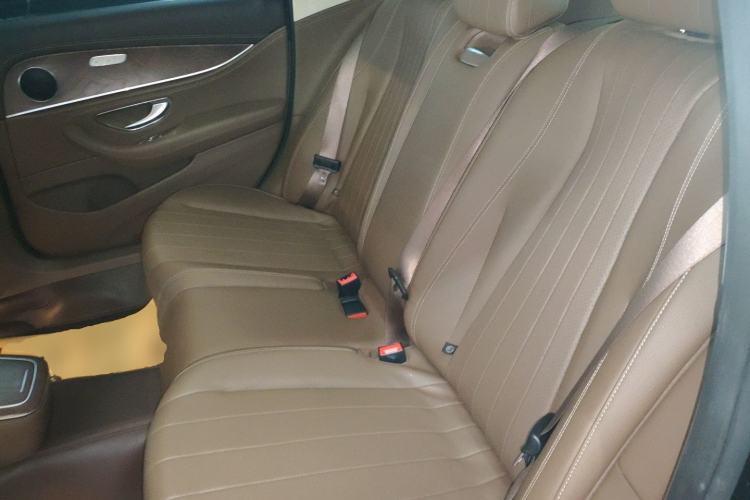 Used Mercedes-Benz E-Class 2023 E 260 L
