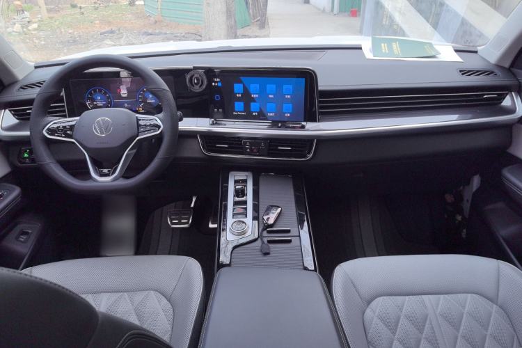 Used Volkswagen Tavendor 2023 380TSI Four-Wheel Drive R-Line Cruise Edition Center Console