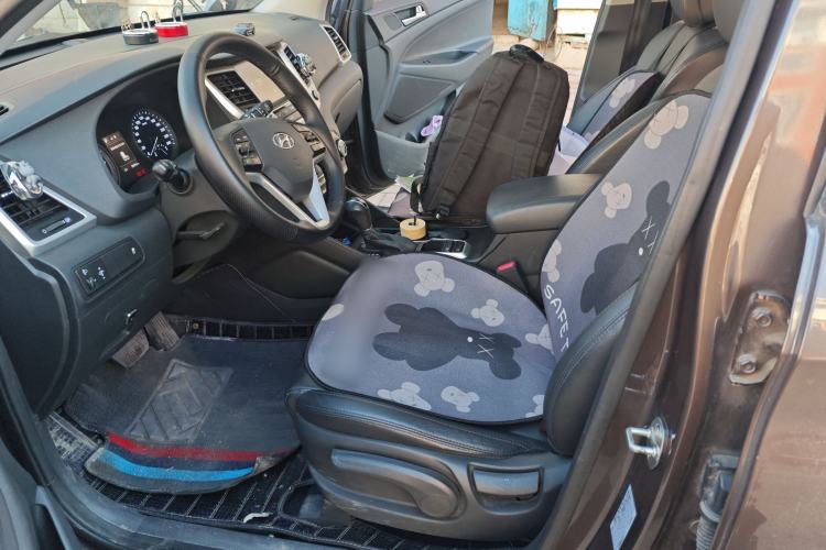 Used Hyundai Tucson 2015 1.6T Dual-Clutch Two-Wheel-Drive Smart Model Left Front Seat