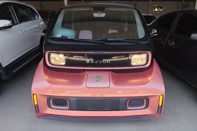 Used Baojun E300 2020 Star Travel Edition Front