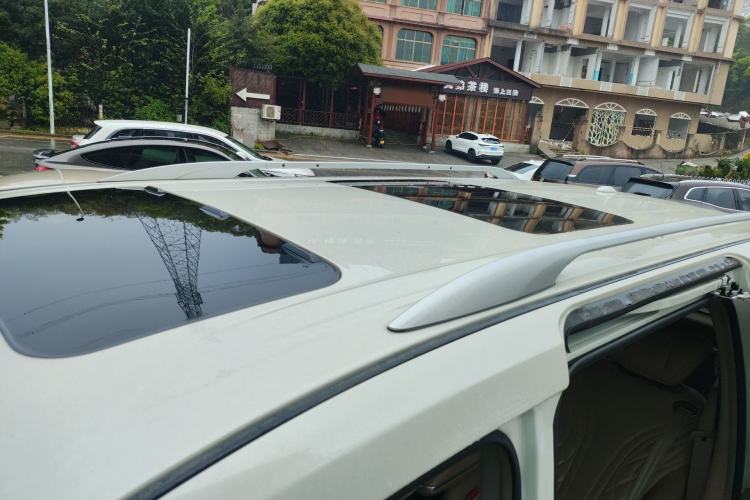 Used Nissan Quest 2015 3.5L SL
