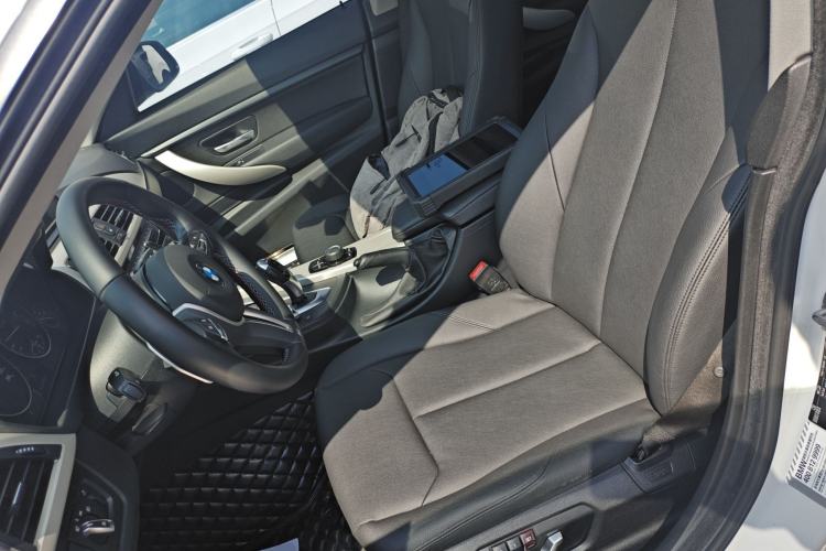 Used BMW 3 Series GT 2017 320i Sport Edition
