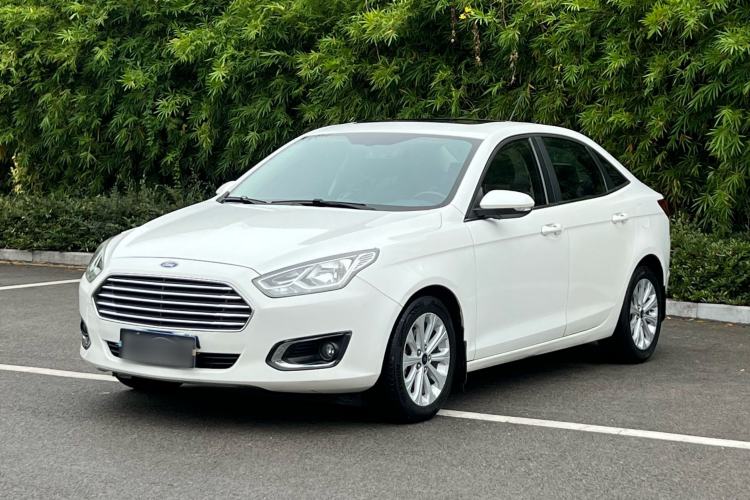 Used Ford Escort 2015 1.5L Automatic Fashion Model