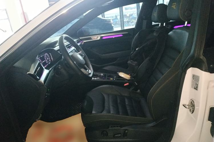 Used Volkswagen FAW-Volkswagen CC 2023 380TSI Striking Edition
