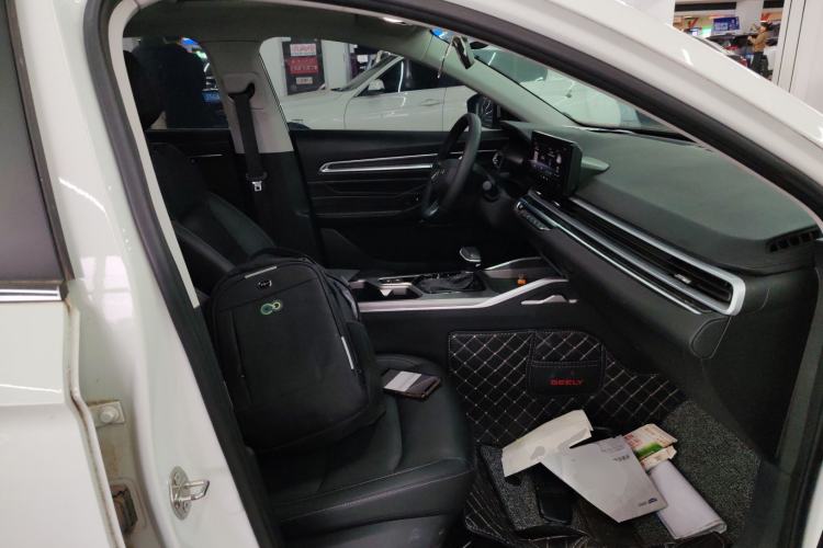 Used Geely Auto Emgrand 2022 4th Generation 1.5L CVT Luxury Model
