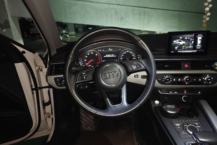 Used Audi A4L 2019 40 TFSI Ambition Version China V