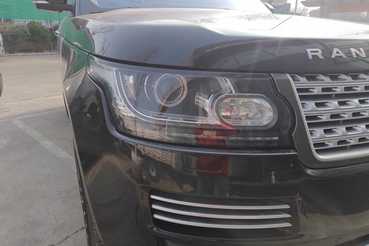 Used Land Rover Range Rover 2015 3.0 TDV6 Vogue SE Extended-Length Model
