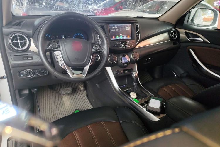 Used BYD Song 2017 Gaishe Upgrade Edition 1.5TID Automatic Elite Model