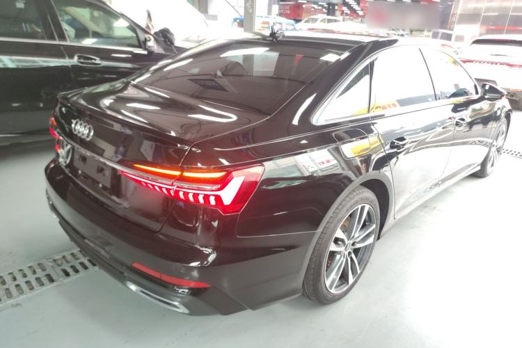 Used Audi A6L 2022 40 TFSI Luxury Dynamic Model Rear Right 45 Deg