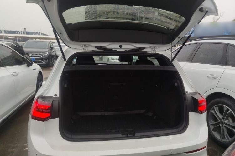 Used Volkswagen Golf 2023 280TSI DSG R-Line Lite Trunk