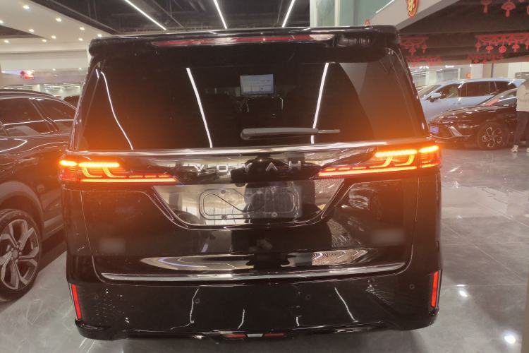 Used VOYAH Dream 2024 PHEV Extended-Range Premium Edition Rear