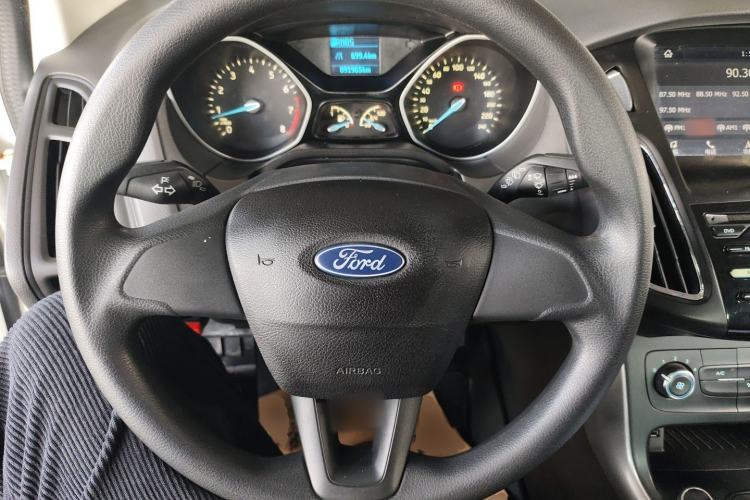 Used Ford Focus 2017 Hatchback 1.6L Automatic Comfort Plus SmartDrive Edition
