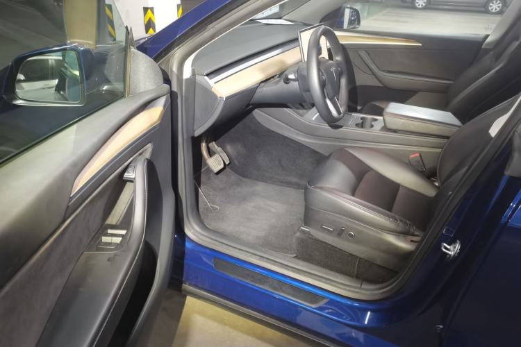 Used Tesla Model Y 2022 Rear-Wheel-Drive Version Driver Seat