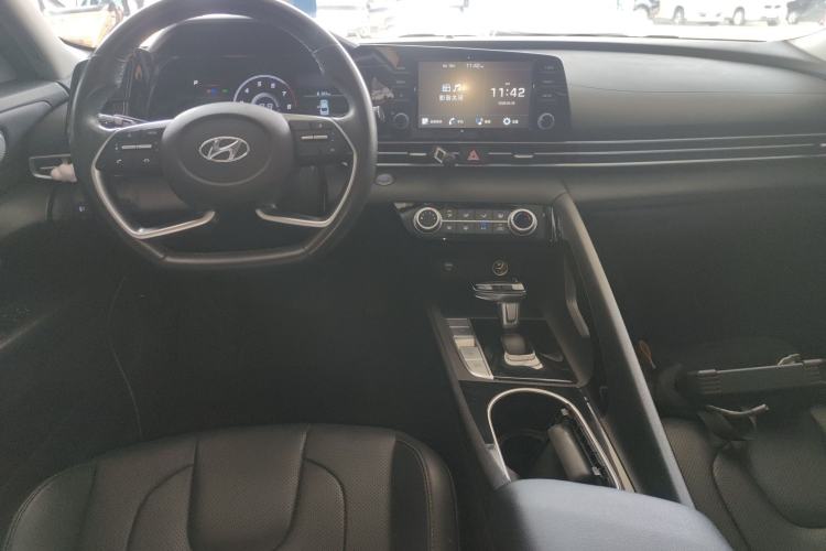 Used Hyundai Elantra 2021 1.5L CVT GLX Elite Edition
